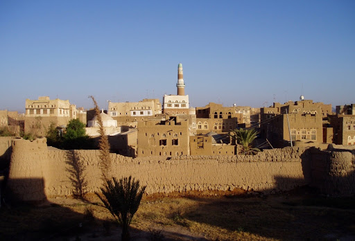 The old city of Sa'ada fortifing walls