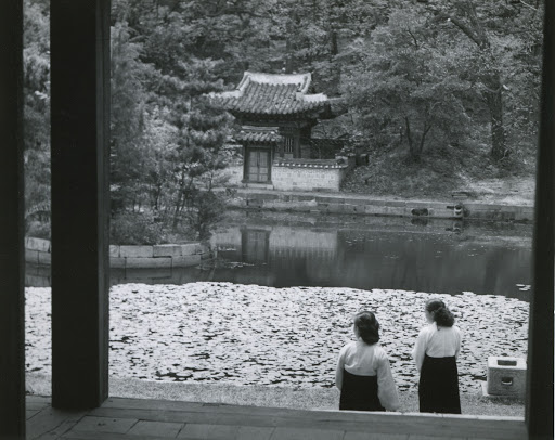 창덕궁 후원의 부용정