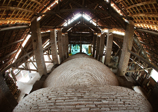 Lò bầu nung gốm nay không còn sử dụng (3)