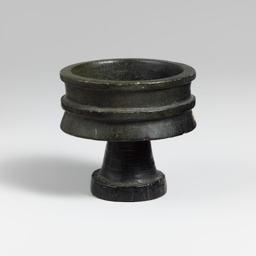 Miniature chlorite stemmed bowl