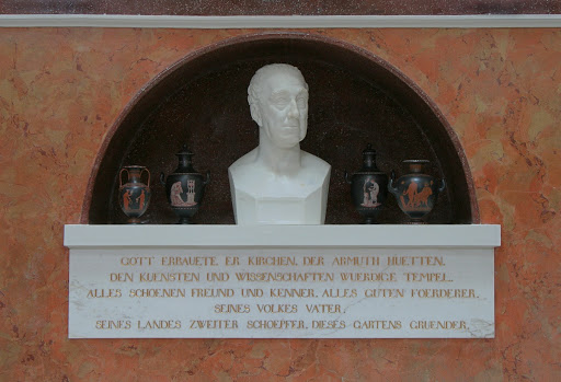 Wörlitz, Monument (Prince Franz)