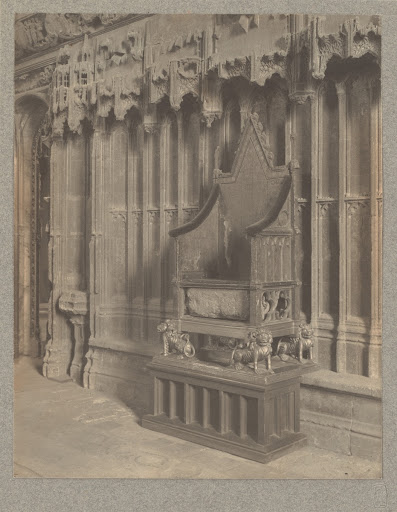 [Westminster Abbey, Confessor's Chapel: Coronation Chair with Stone of Scone]
