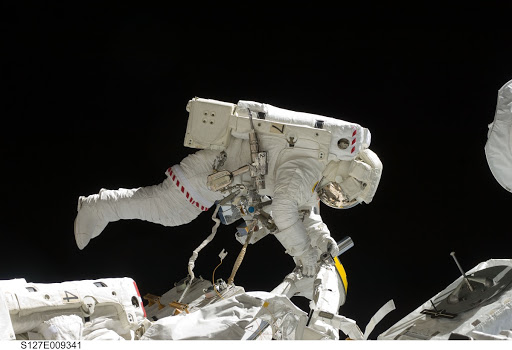 Cassidy and Marshburn during EVA-5