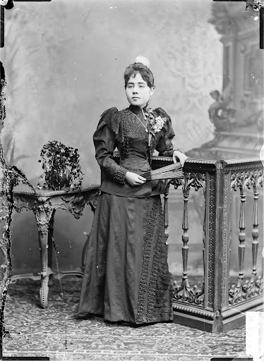 [Retrato de Leonor Espinoza]