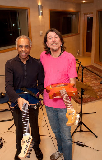 Gilberto Gil e o cantor e compositor Lenine durante ensaio para o projeto Gil + 10 - Gilberto Gil Convida