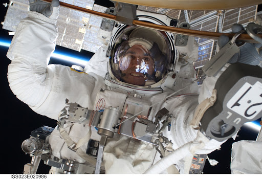 Mastracchio during EVA 1