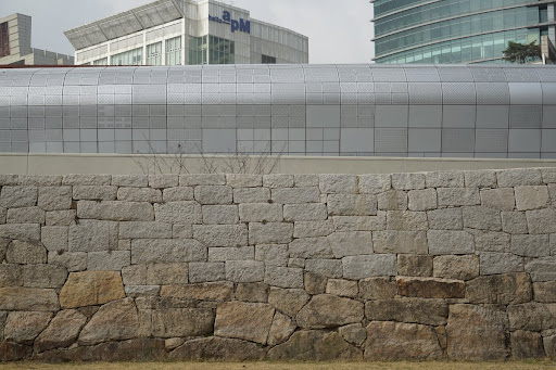 한양 성곽길과 DDP