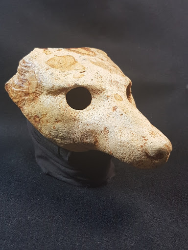 Model of fox head