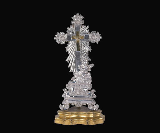 Reliquary cross