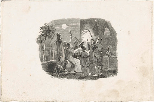 Groepje muzikanten speelt 's nachts voor het raam van een vrouw