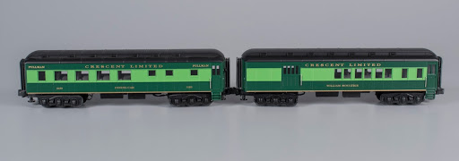 train: Southern Crescent Madison Combo and Diner Car