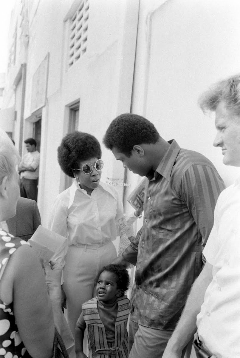 Ali And Frazier Before Fight