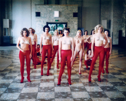 Kaldor Public Art Project 12: Vanessa Beecroft 1999