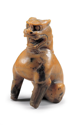 Agalmatolite Lion Statue and Lidded Jar