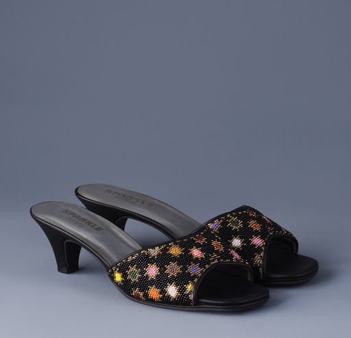 Beaded Shoe (Flora & Fauna motif)