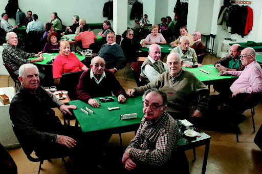 Playing Domino and Burako
