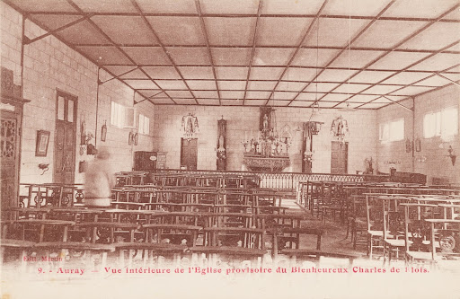 Vue intérieure de l'Eglise provisoire du Bienheureux Charles de Blois