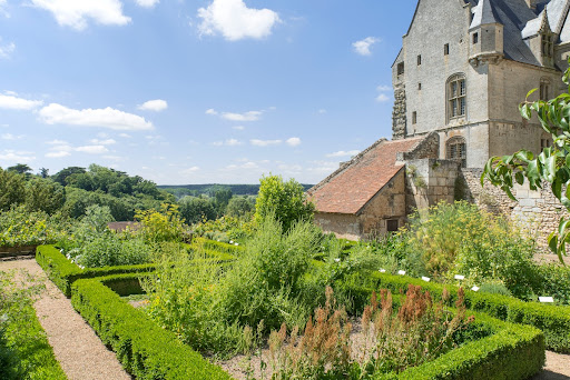 Château de Châteaudun, le jardin potager et le pignon sud de l'aile Dunois