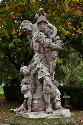 Eneias e Anquises fugindo da cidade de Tróia