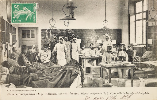 Ecole St-Vincent , Hôpital temporaire N° 4