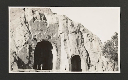 Boog van de Tuin (Tahkt-i-Bustan), Kirmanshah, Perzië