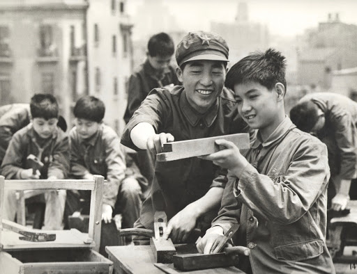 Soldiers Helping Students