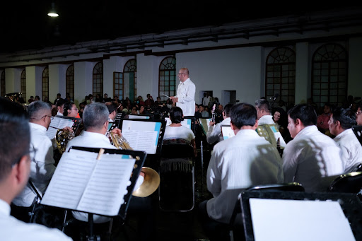 Basketball and wind bands