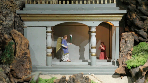 Mechanical Christmas mountain - Annunciation
