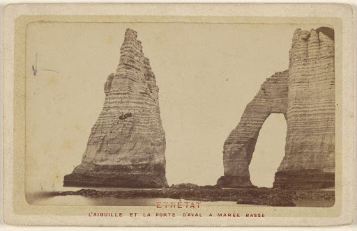 Etretat. L'Aiguille et La Porte D'Aval a Maree Basse. (Main View)