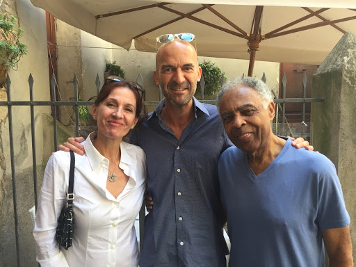Gilberto Gil, Flora Gil e Giacomo Pirazzoli, marido de Maria Gil, em Perúgia, na ocasião do Umbria Jazz Festival
