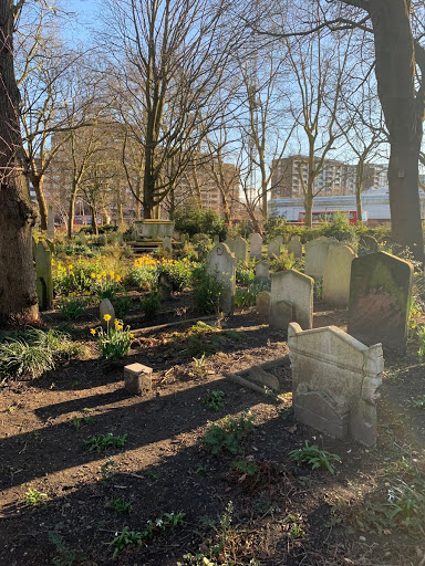 St Johns Wood Church Gardens