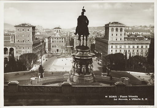 Roma - Piazza Venezia, view from the Monument of Victor Emmanuel II