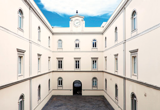 Palazzo Donnaregina. Courtyard