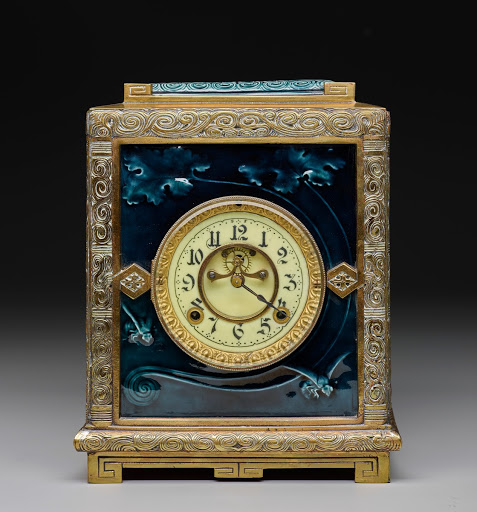 Albatross mantel clock