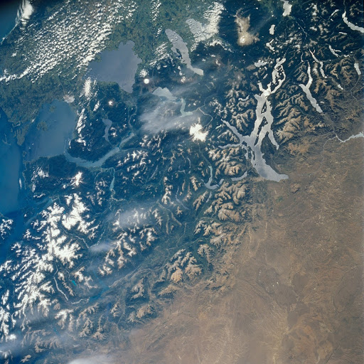 Earth observations during STS-89