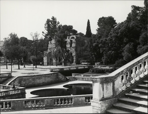 Nîmes. Les jardins de la Fontaine Verso