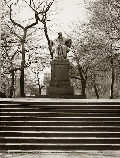 München: Denkmal für Max von Pettenkofer