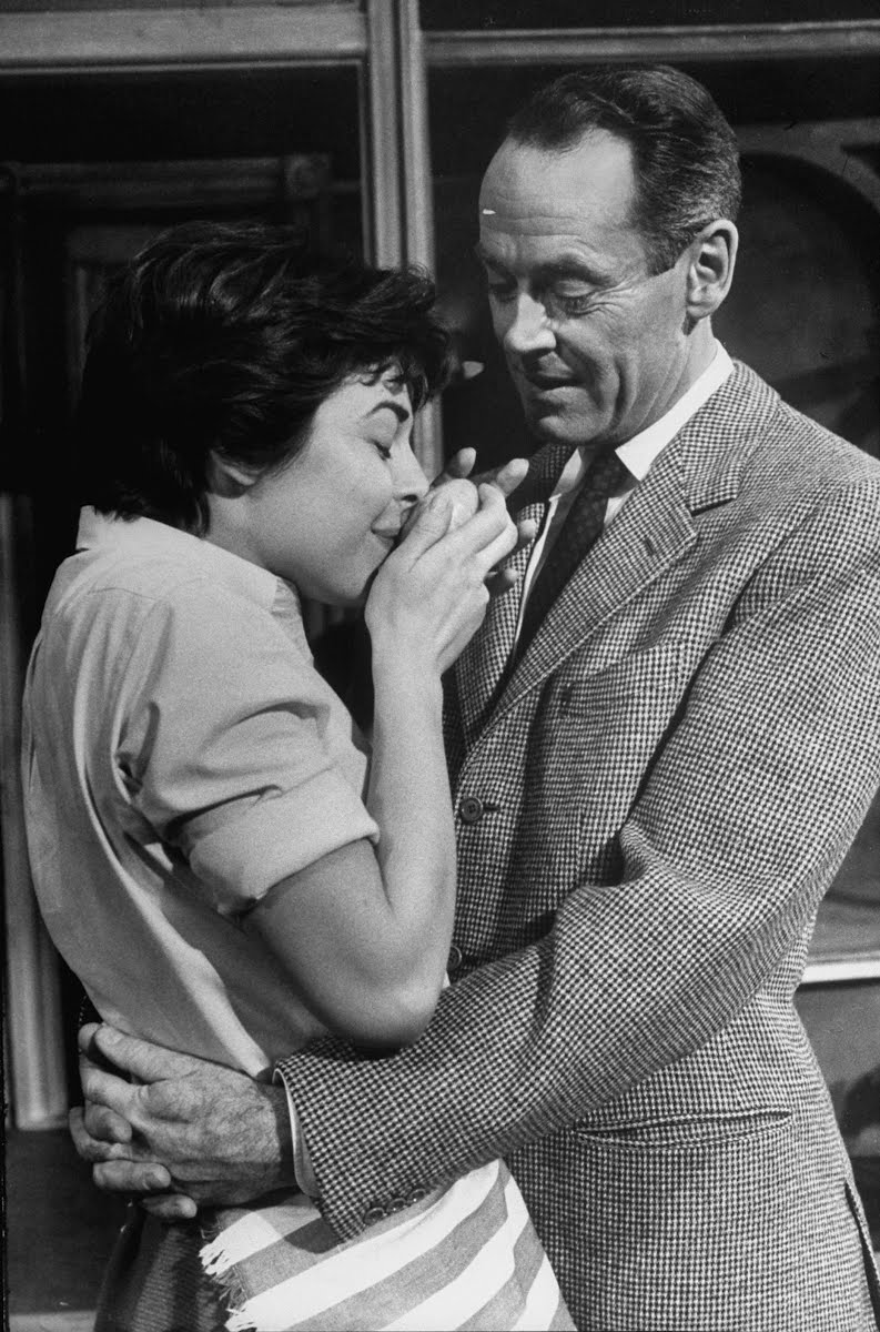 Play "Two For The Seesaw"