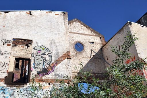 Raticool painting in the Silo courtyard