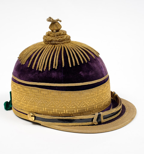 ‏‏‎ Peaked cap (english-style)