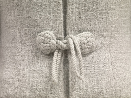 ฉลองพระองค์ชุดกลางวัน พ.ศ. ๒๕๐๓