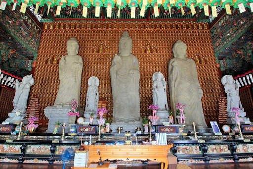 Stone Buddhas of Yonghwasa Temple, Cheongju