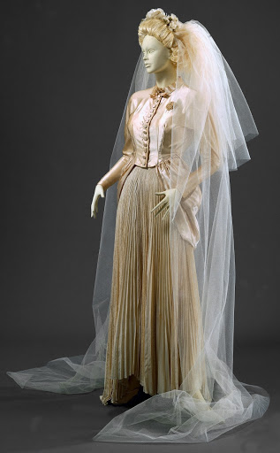 I do! Wedding Dresses from 1800-2000  Google Arts & Culture