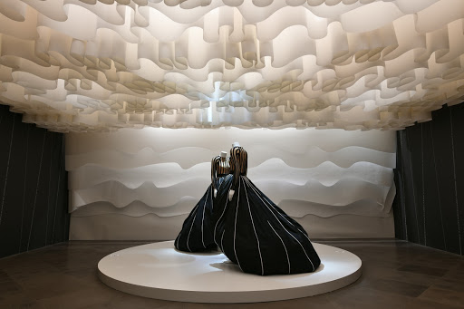 Costume de Hervé L.Leroux pour Rythme de valses, chorégraphie de Roland Petit. Opéra national de Paris, 1994. Coll. CNCS/ONP