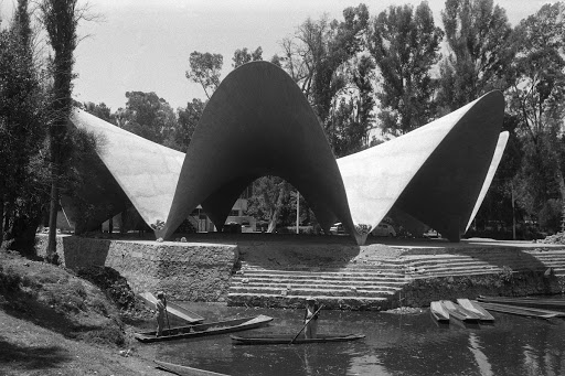 Restaurante "Los Manantiales", proyecto del arquitecto Félix Candela