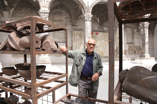 Paladino con l'opera il treno