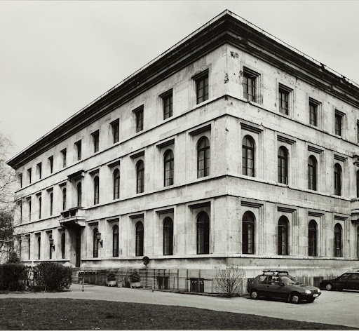 Munich: University of Music (former Führerbau)