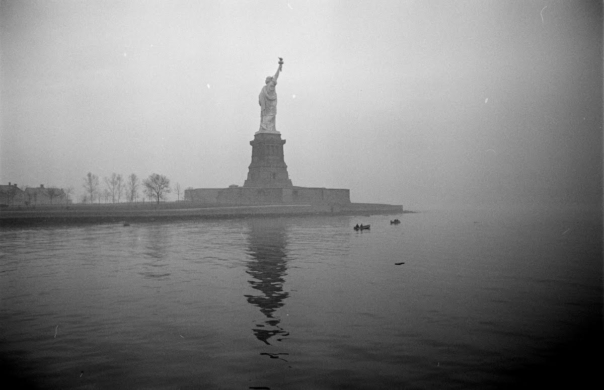 Smog- Statue Of Liberty - Lower Manhattan , N.Y.