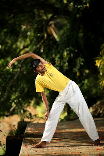 Common Mistakes While Performing Asanas Shoulder stand - wrong method