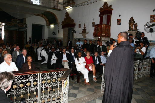 Ministro da Cultura Gilberto Gil, Jacques Vagner, Condoleezza Rice, Marta Suplicy e João Henrique em missa em Salvador